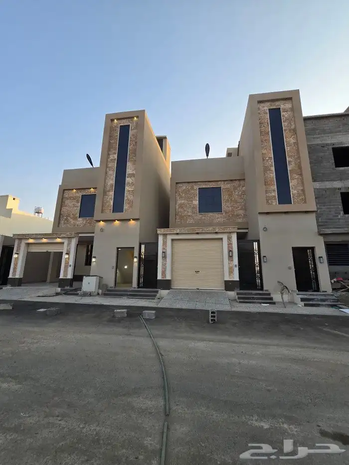 للبيع دور أرضي في عماره دورين مقابل نادي ضمك من 580 ألف 0