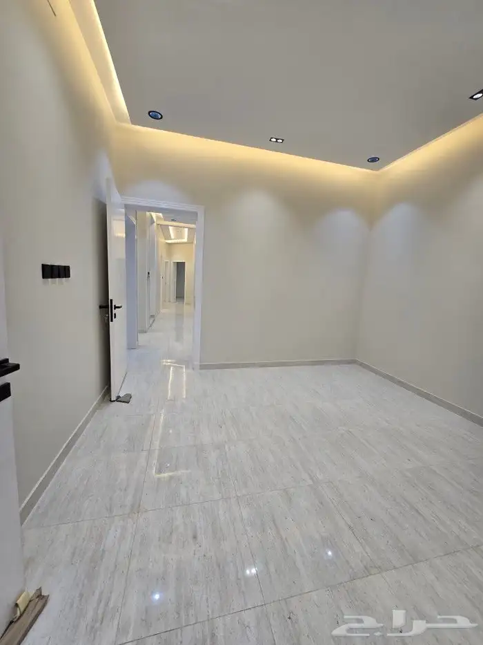 للبيع دور أرضي في عماره دورين مقابل نادي ضمك من 580 ألف 10