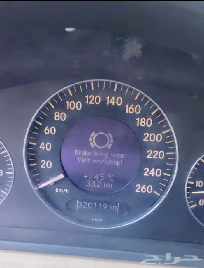 للبيع مرسيدس 200 E 10