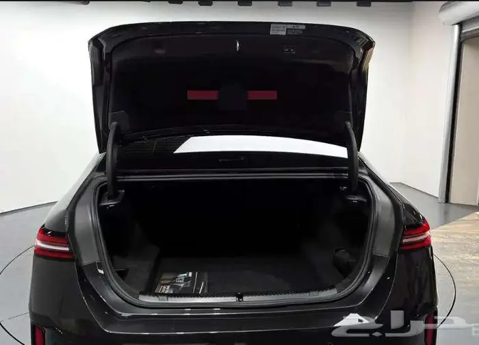 بي ام دابليوا 520iM 2024 معرض الميموني 15