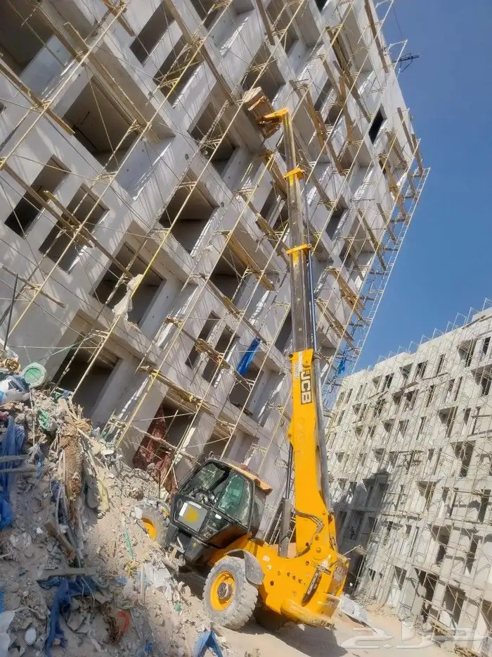 تليهندر 17متر للإيجار شهري يومي رافعات شوكيه وببكات 1