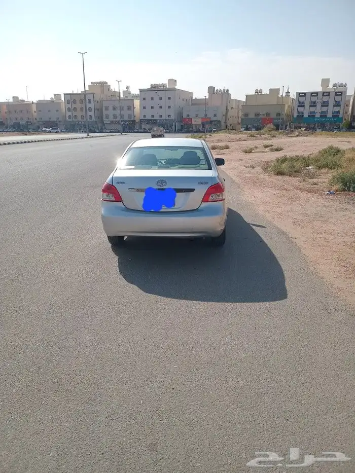 يارس موديل 2011 قير تماتيك للبيع 3