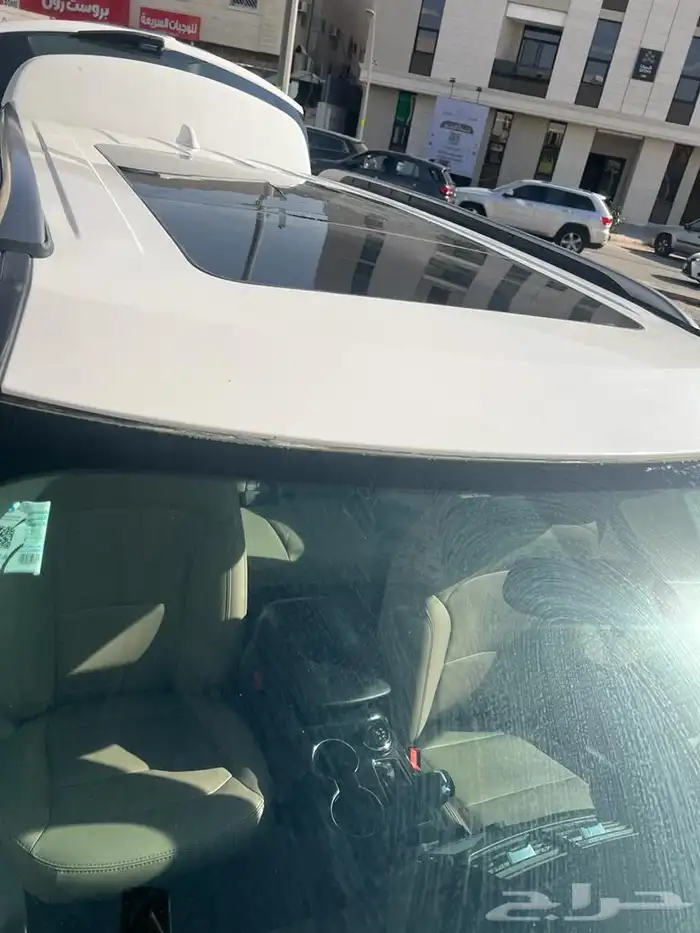 إصلاح وصيانة فتحات سقف السيارات 8