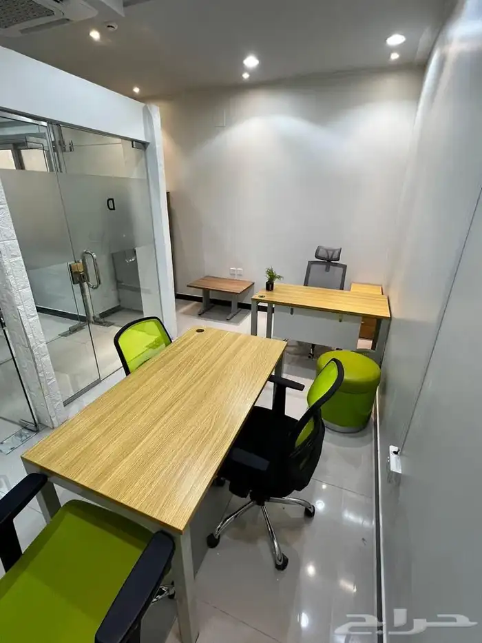 مكاتب تجمع بين الاحترافية  الراحة  والإبداع في مكان واحد 8