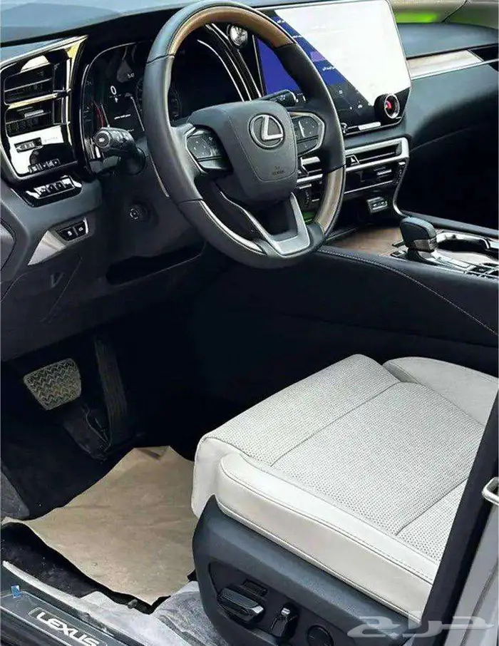 لكزس RX 350 BH 2025 لدى شركة عبدالمجيد الخضر 9