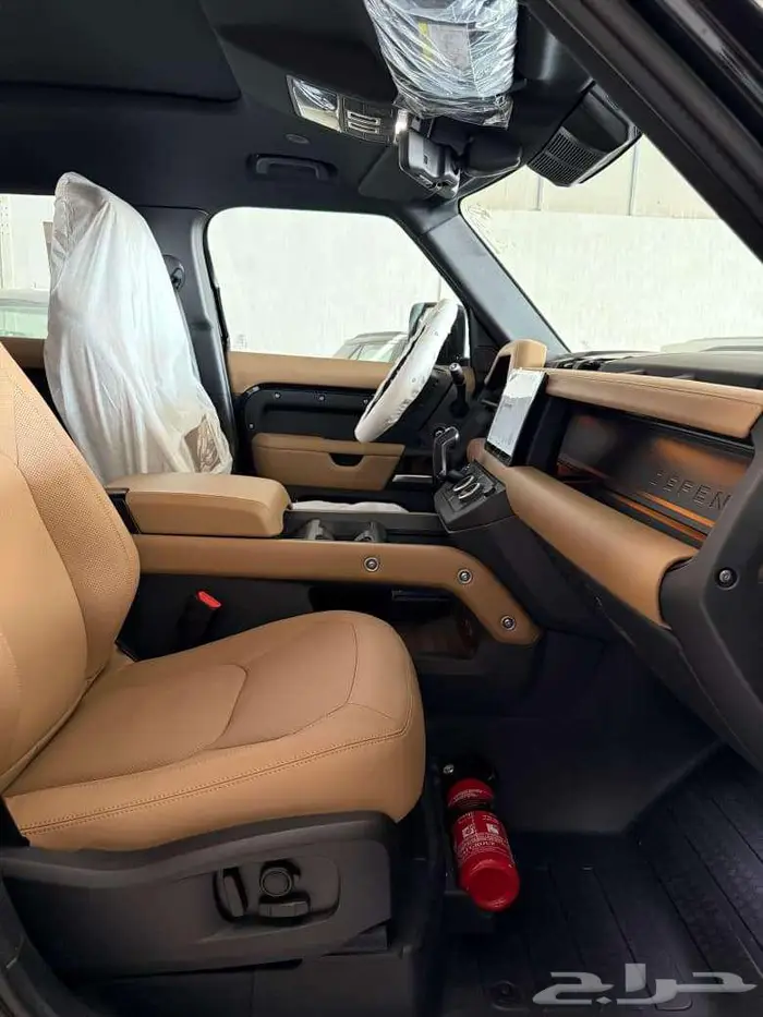 لاند روفر ديفيندر HSE 2026 كاش وبالتقسيط 10