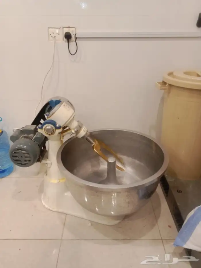 أغراض بوفية للبيع صاج عجانة ثلاجة .. 1