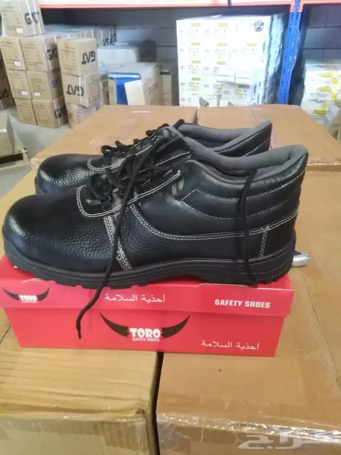 ملابس عمال   ملابس سلامة   افرول عمال   حذاء سلامة   خوذة 11