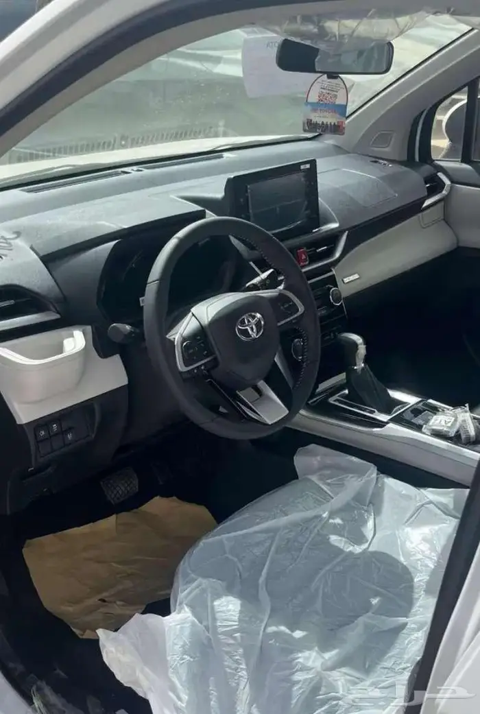 تويوتا فيلوز 2025 العائليه 7مقاعد كاش اقساط قطاع خاص وحكومى 4