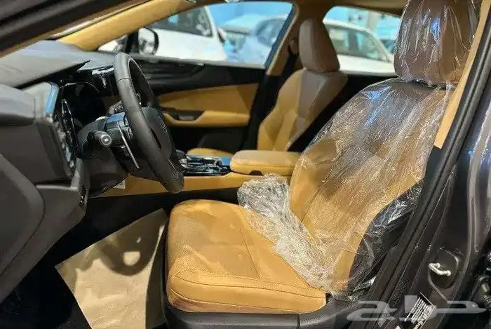 تتوفر فئات لكزس NX اصفار لمبيعات البنوك بدون ارباح ودفعتين 7