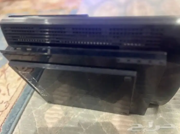 السلام عليكم سوني ثري للبيع معه يدتين والجهاز نظيف 3