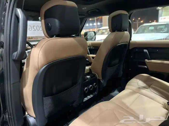 لاند روفر ديفيندر 4 سلندر SE 2026 4