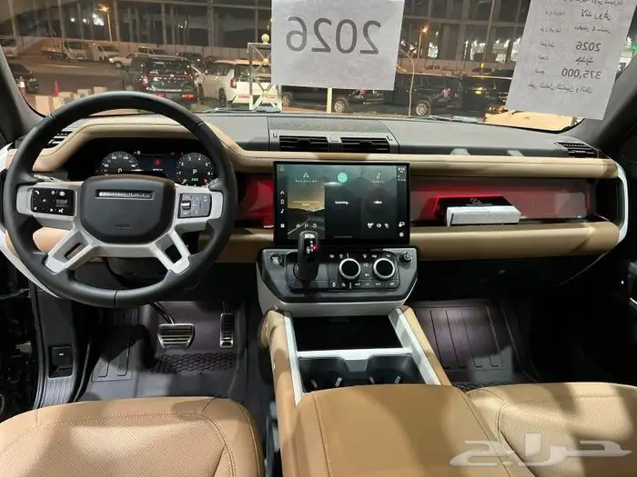 لاند روفر ديفيندر 4 سلندر SE 2026 2