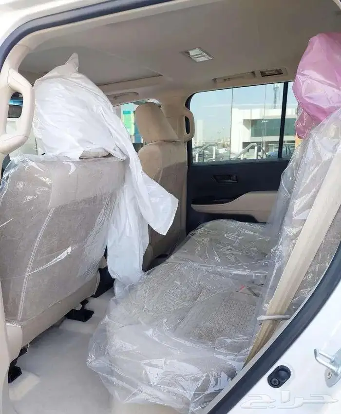 تويوتا لاندكروزر GXR3 بنزين 2025 اصفار 1