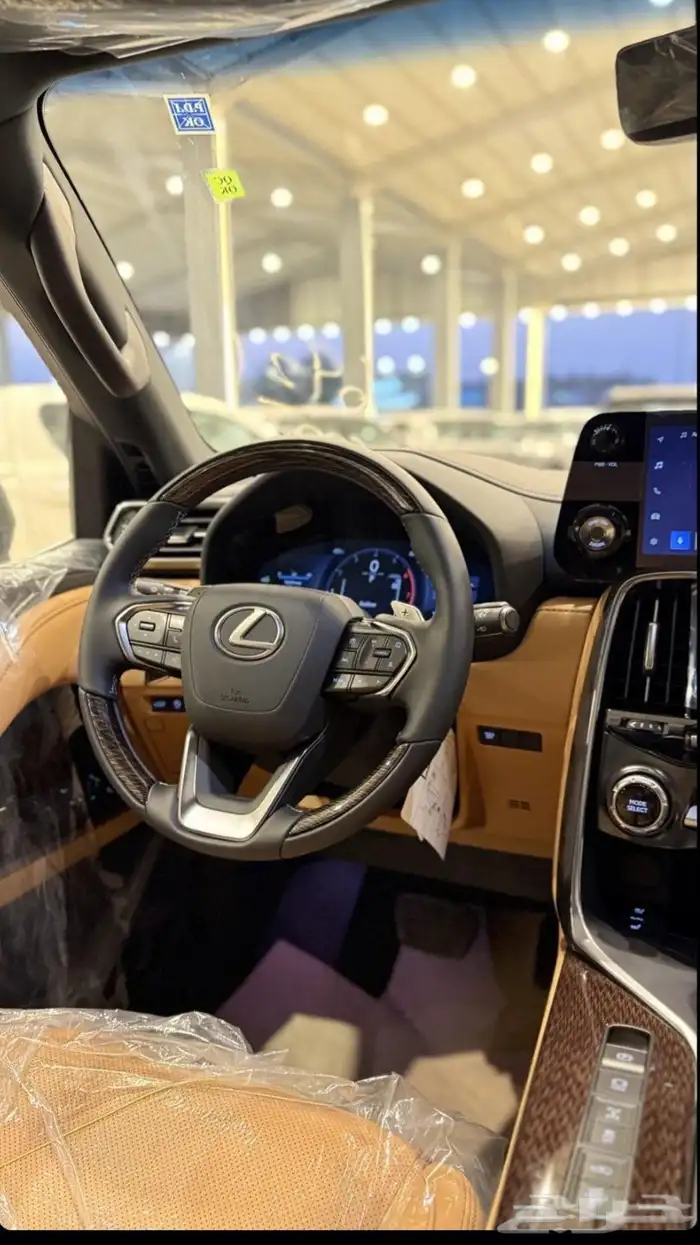 لكزس LX600 BB سعودي ابيض دخليه جملي واسود دخليه جملي 2025 24