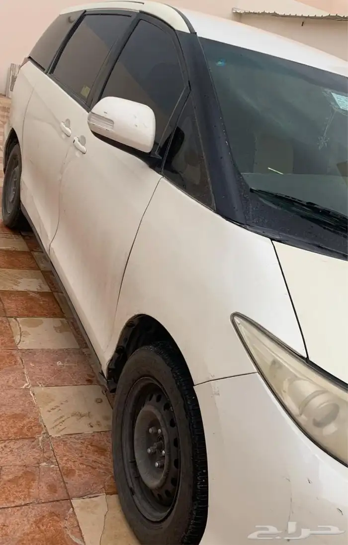 بريفيا تويوتا للبيع موديل 2013 1