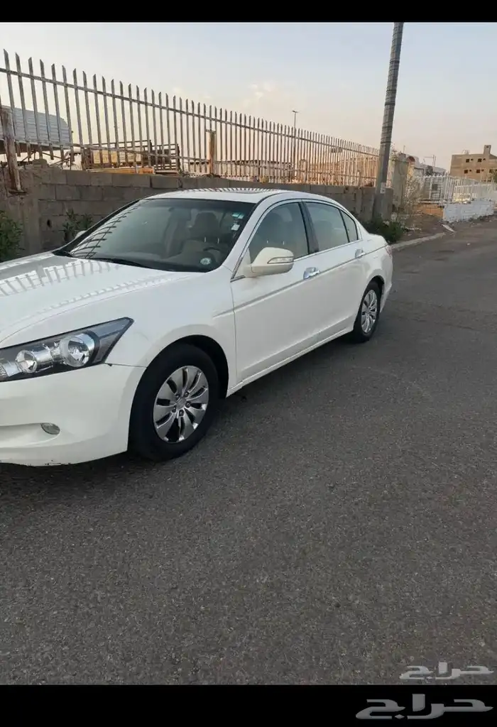 مطلوب اكورد 2008الى2010نضيفه بسعر معقول ياخوان حدي 15وتحت 1