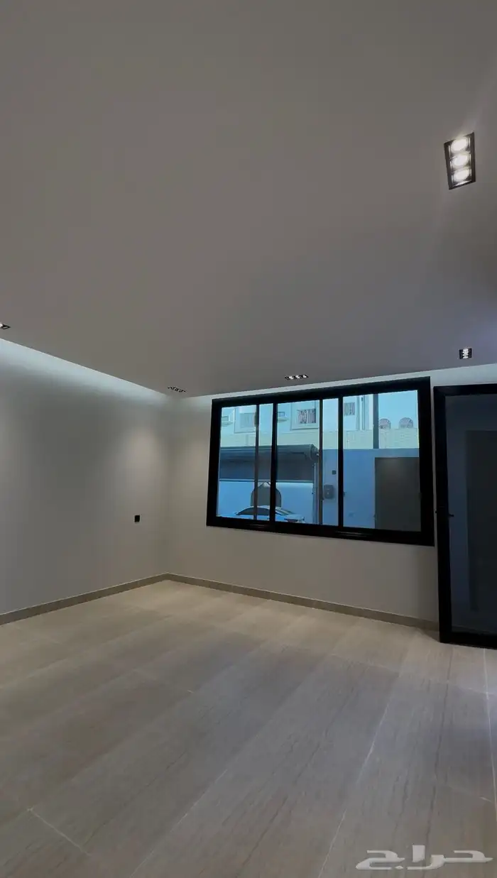 فلل تمليك فاخره جدا  في حي الحلقه الغربيه بمليون و250ألف فقط 14