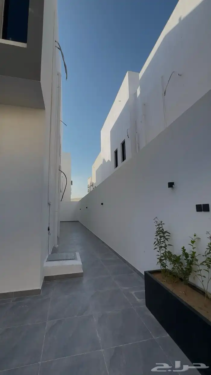 فلل تمليك فاخره جدا  في حي الحلقه الغربيه بمليون و250ألف فقط 16