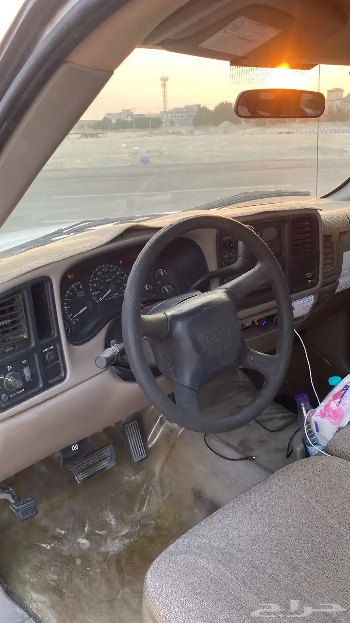 للبيع أو البدل جمس سيرا 2001 نظيف 8