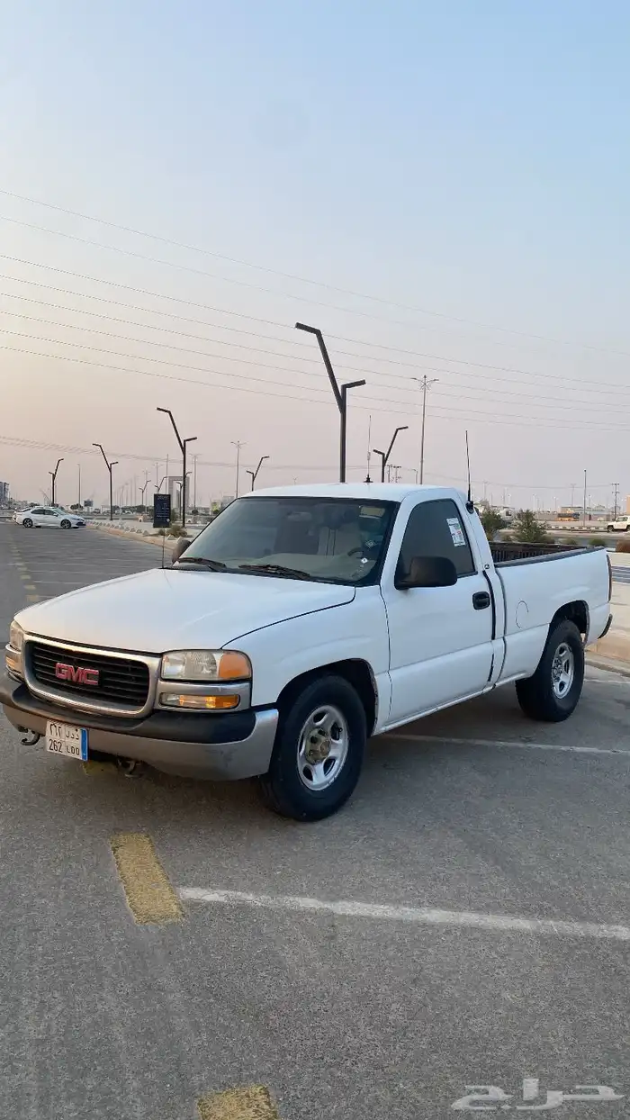 للبيع أو البدل جمس سيرا 2001 نظيف 0