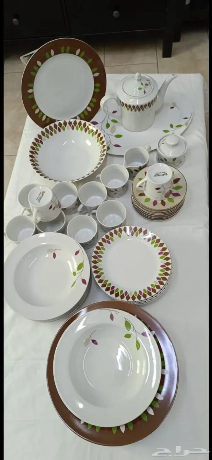 طقم صحون بورسلان اصلي 0