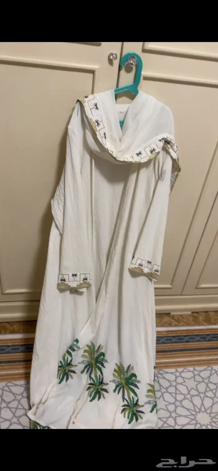 مجموعه عبايات وجاكيت شبه جديده 10