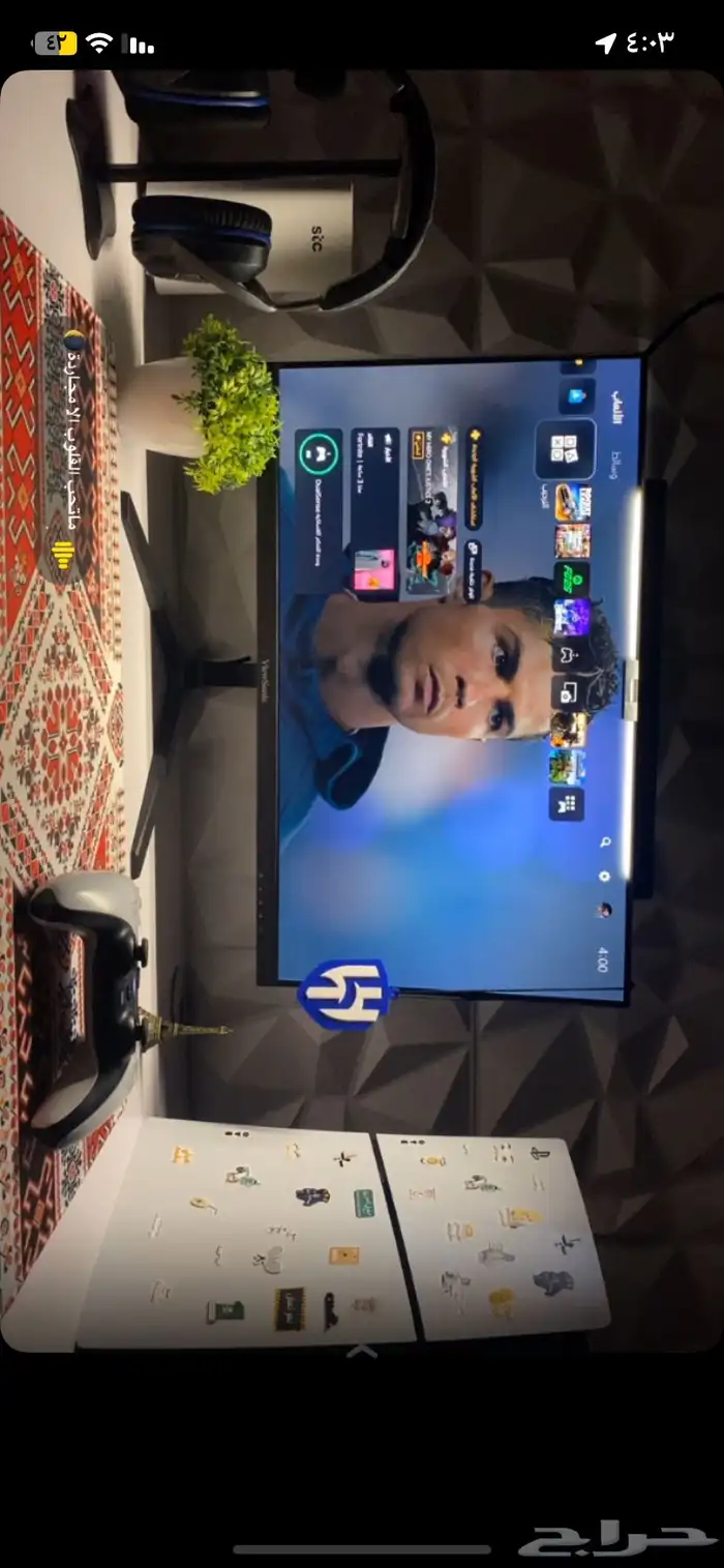 السلام عليكم عندي سوني فايف للبيع نضيف 0