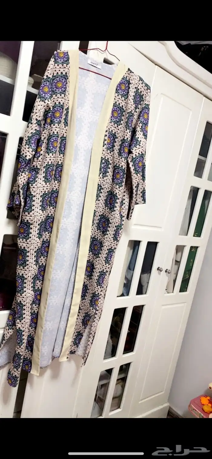 مجموعه عبايات وجاكيت شبه جديده 0