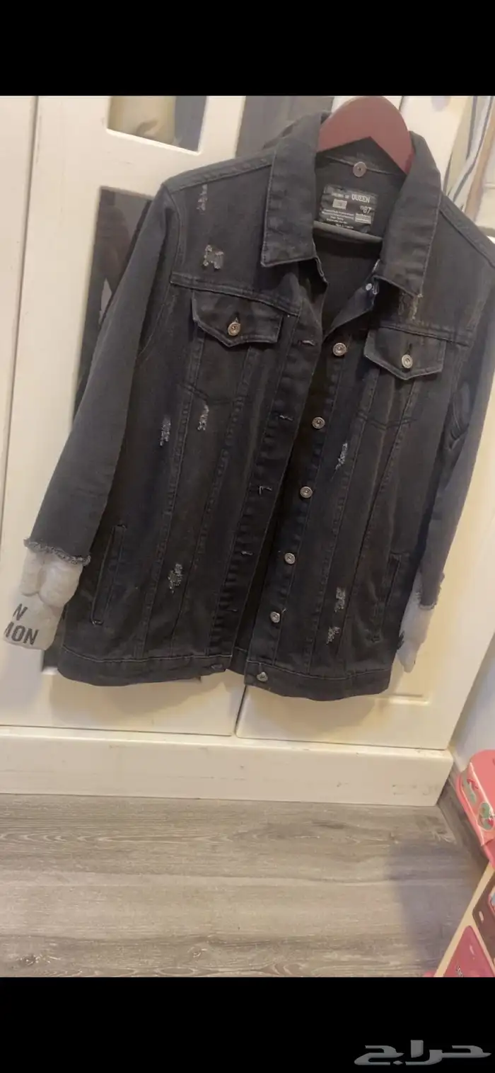 مجموعه عبايات وجاكيت شبه جديده 4