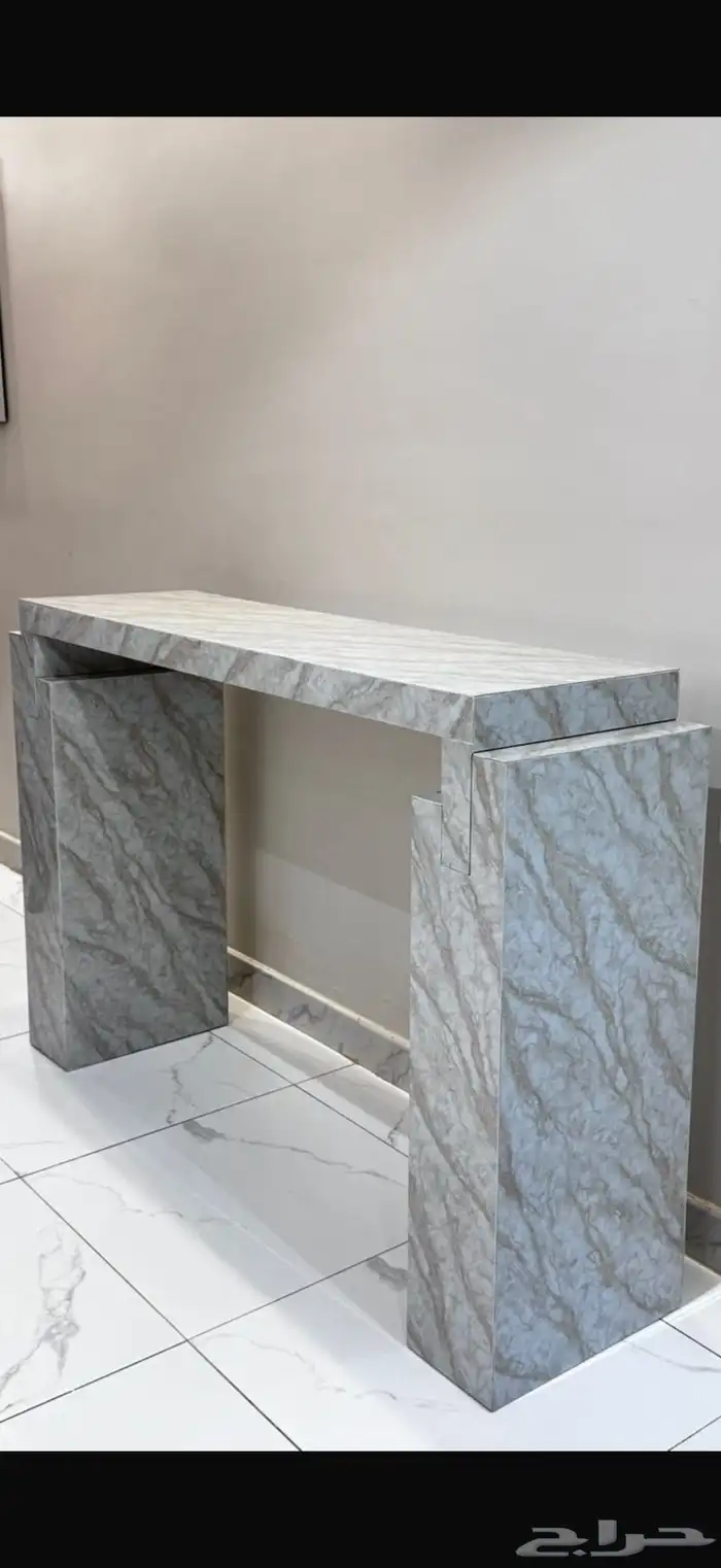 طاولة مدخل للبيع جديده لا يوجد عيوب 3