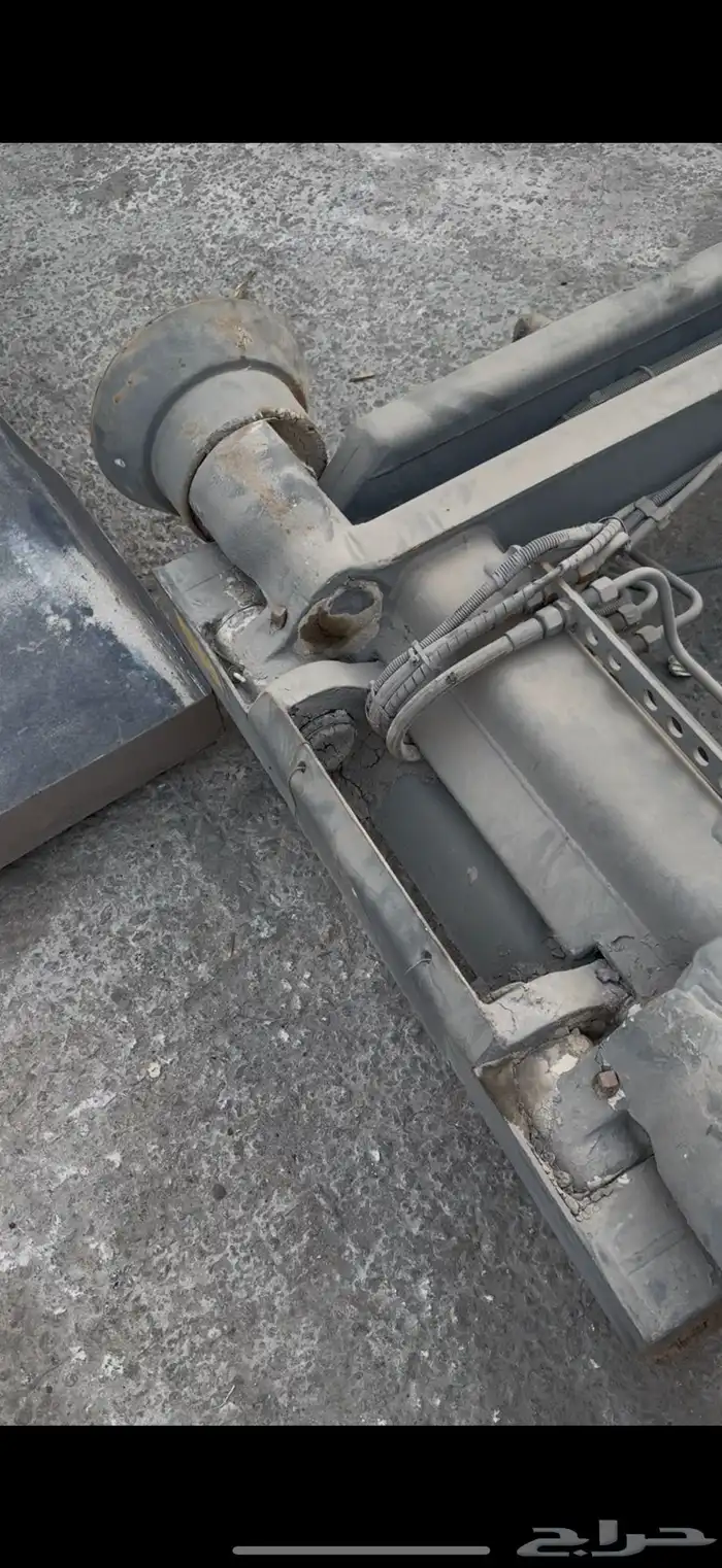 ونش حاويات 20طن وثلاثه دقاقات دوسان وغيره 3