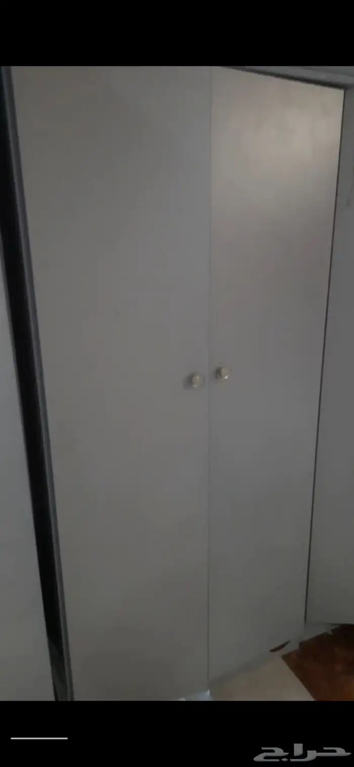 دولاب و كراسي للبيع 4