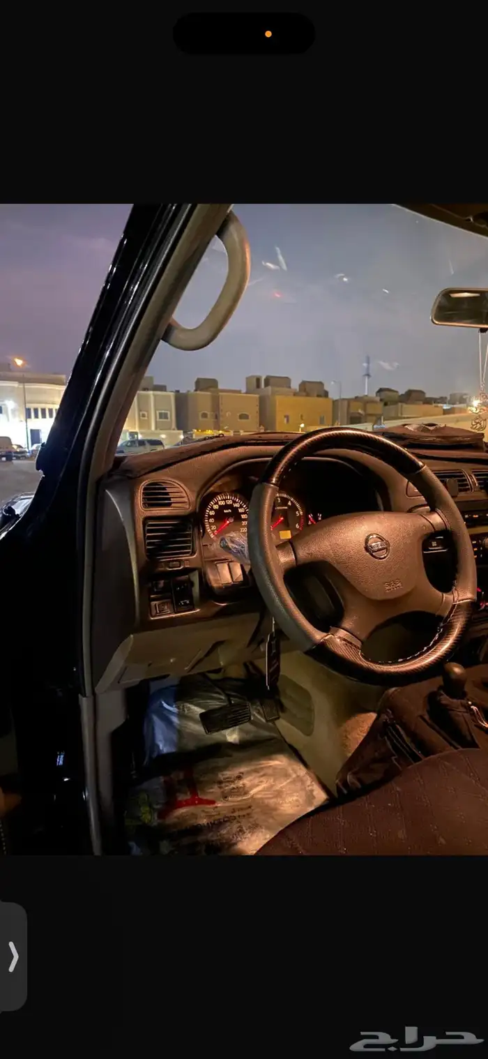 نيسان فتك شاص SGL لون اسود اساس تماتيك موديل 2015 18