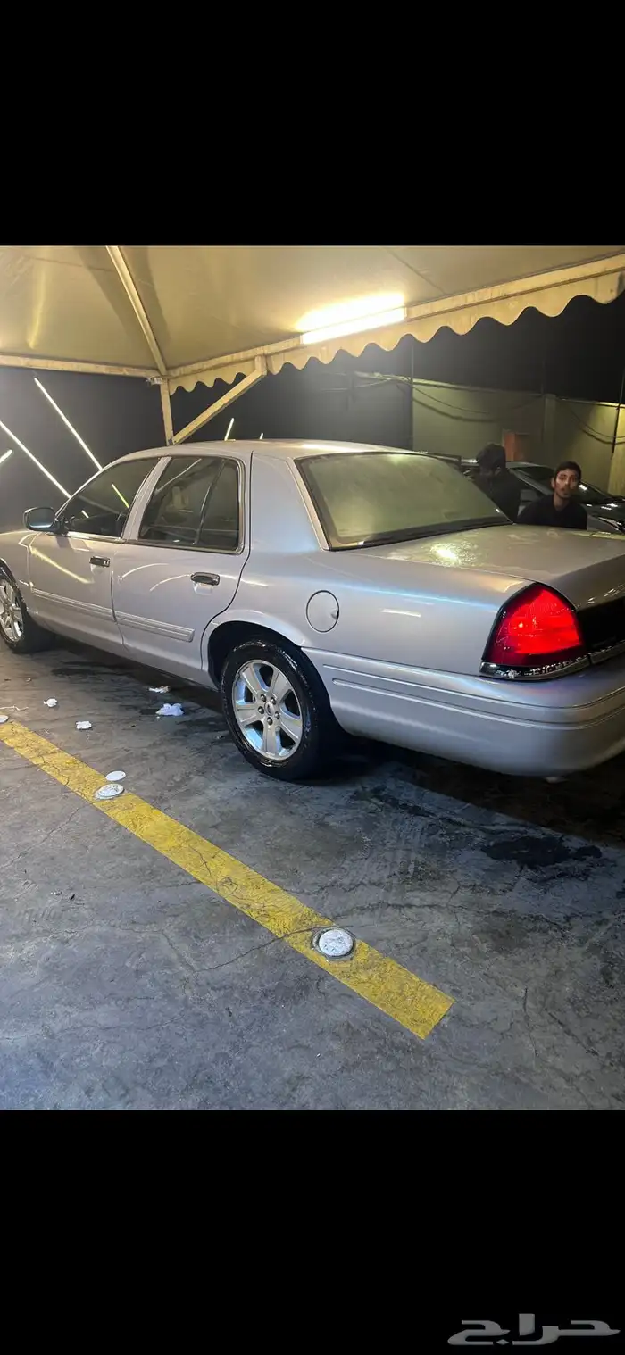 فورد فكتوريا 2010 1