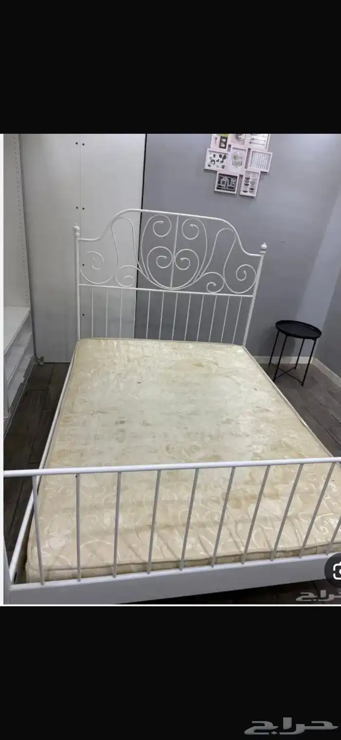 سرير وكرسي شبه جديد 1