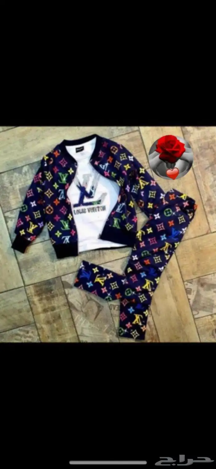 ملابس شتويه نسائية ورجالي واطفال 2