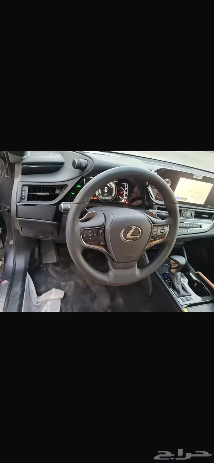 لكزس ES 300 h 6