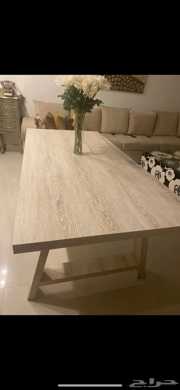 اثاث كنبات وطاولة طعام 39