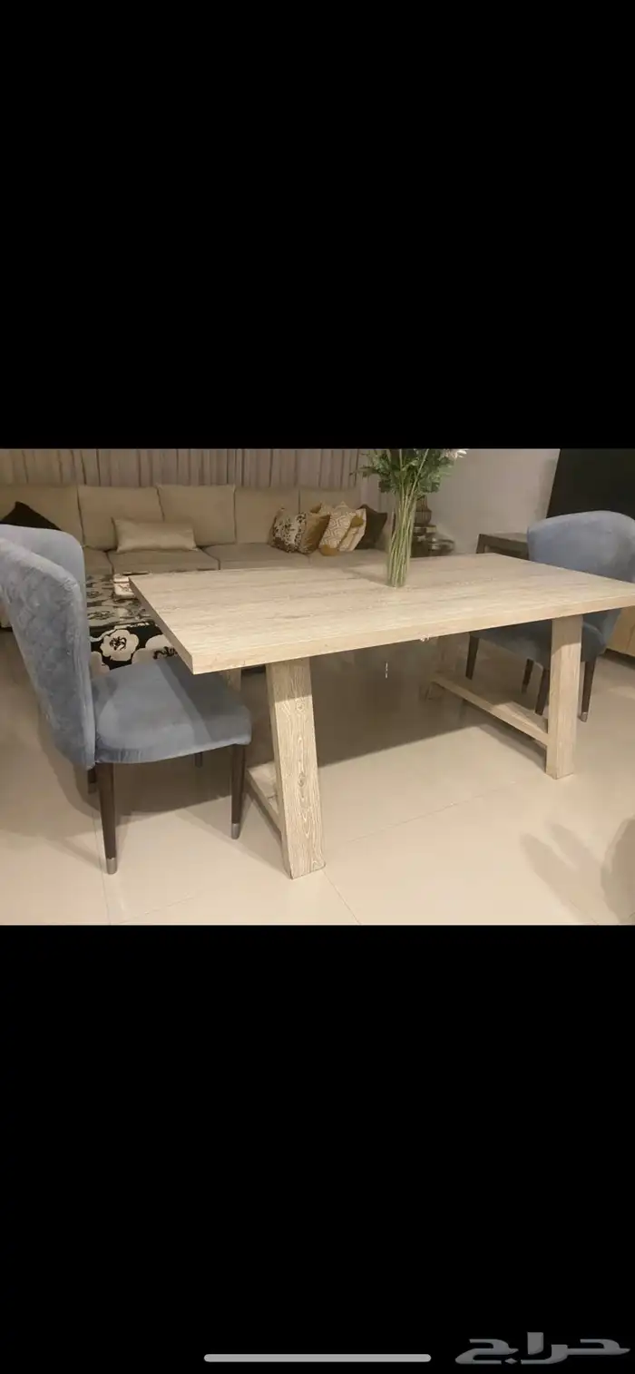 اثاث كنبات وطاولة طعام 38