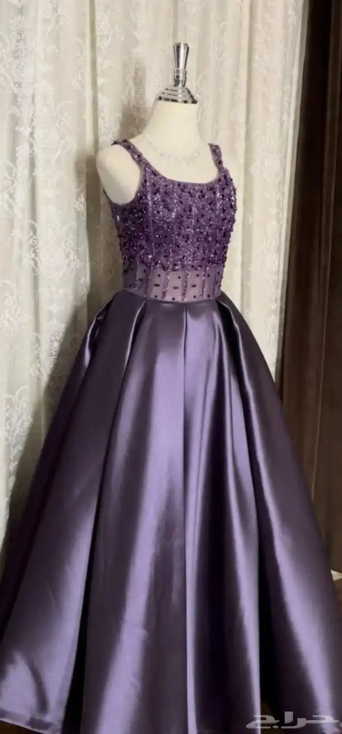 فساتين للبيع 3