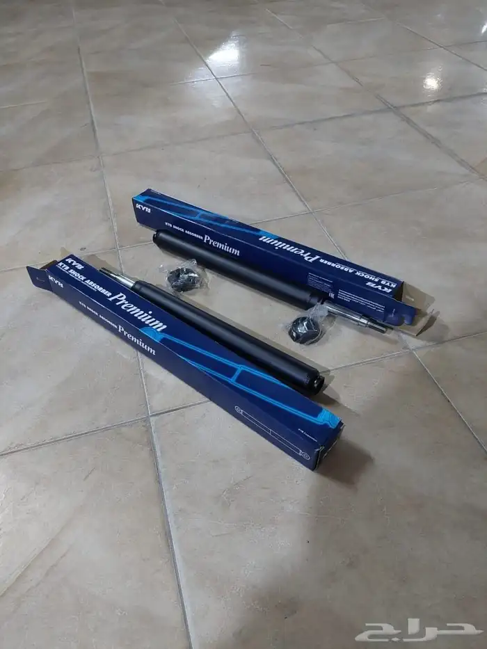 للبيع قطع غيار سيدريك 2