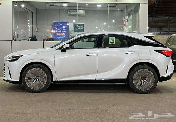لكزس RX 350 BH هايبرد 2024 - أقل سعر ابيض واسود لدى الفريدي 1