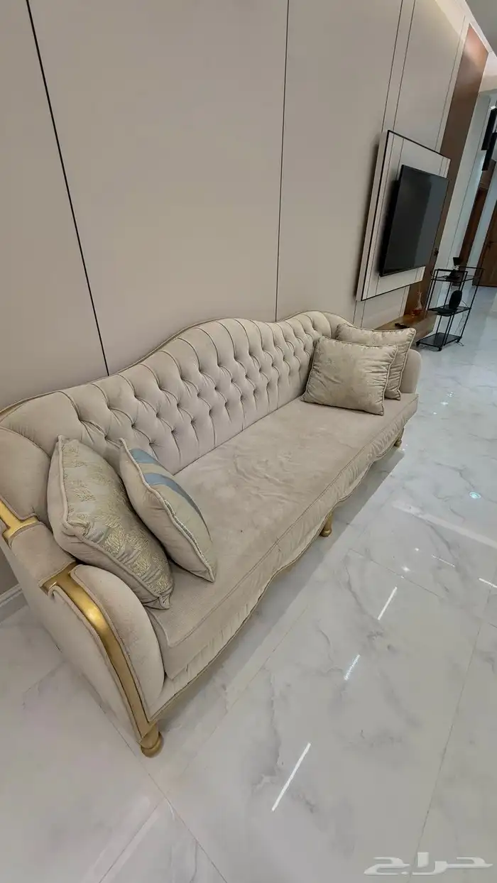 مجلس كامل مع طاولات وطاوله استقبال 3