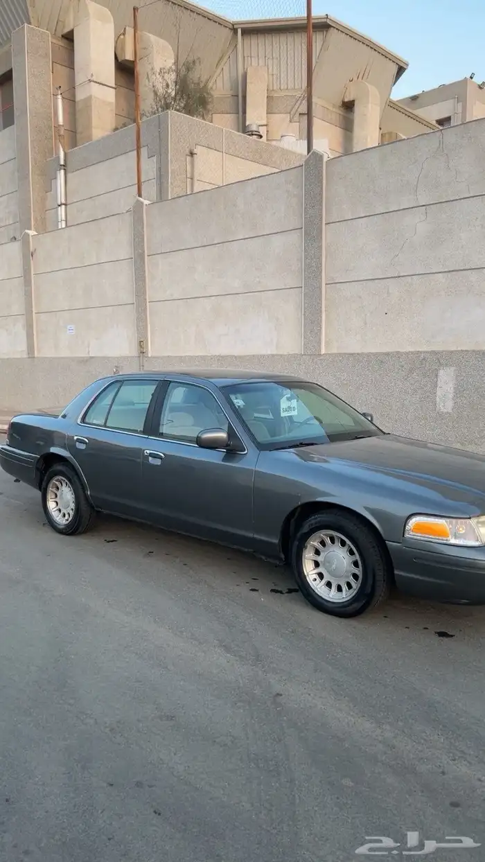 فورد فكتوريا 2000 1