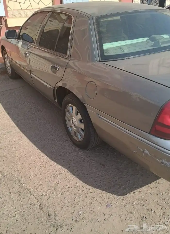 فورد جراند ماركيز 2003 للبيع 4