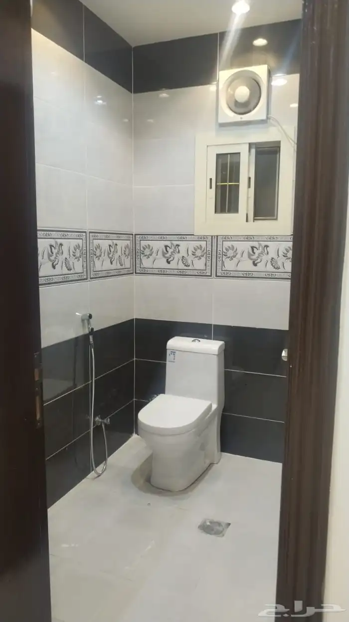 شقة حي ابو مراغ مكونا من 5 غرف مجددا 14