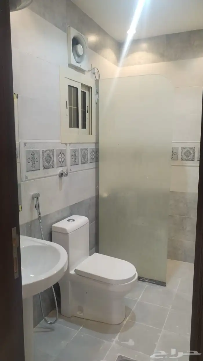 شقة حي ابو مراغ مكونا من 5 غرف مجددا 7