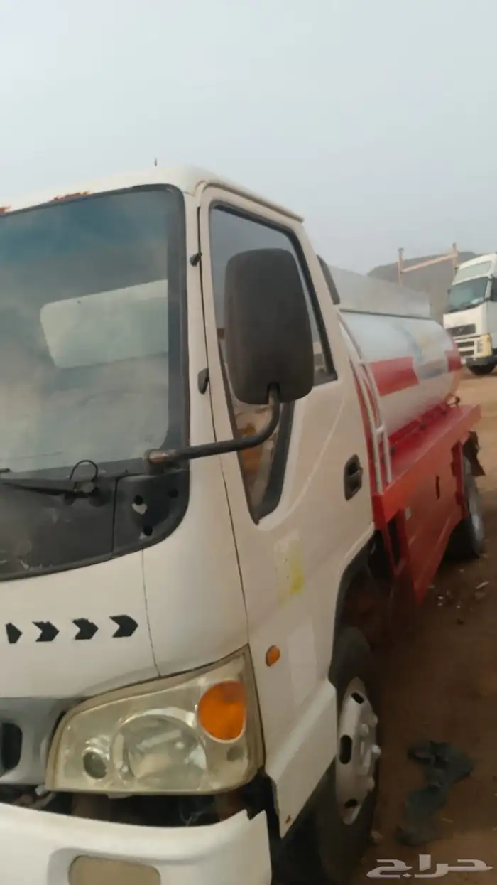 للبيع دينا جاك 2011 صهريج ديزل 6000 لتر جاهز بعداد ومضخة 3