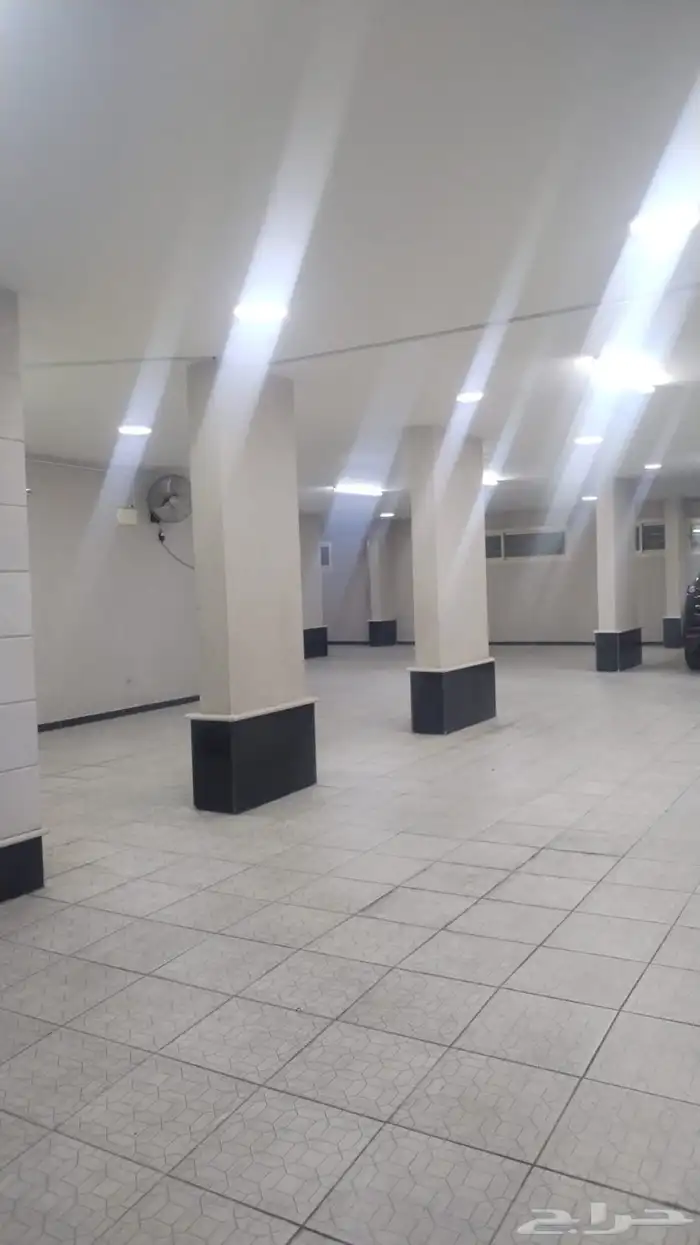 شقة حي ابو مراغ مكونا من 5 غرف مجددا 6